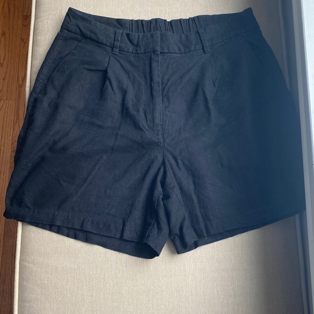 Women's Black Linen Shorts